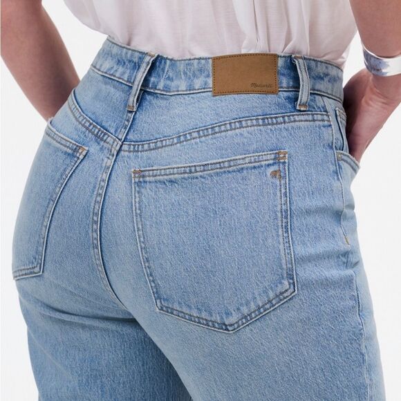 Madewell The Curvy Mid-Rise Straight Leg Jeans - Picture 3 of 10